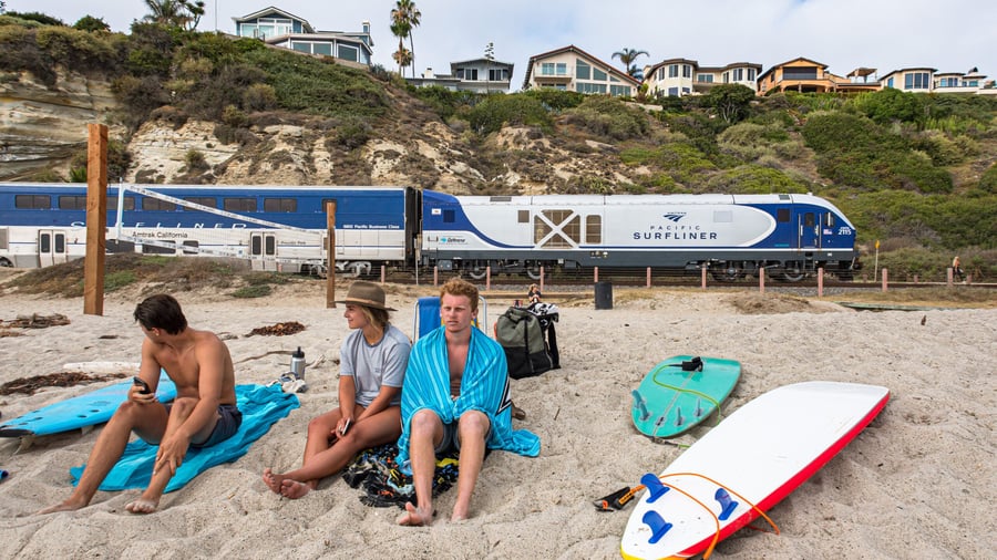 Amtrak-toget langs Californiens strande