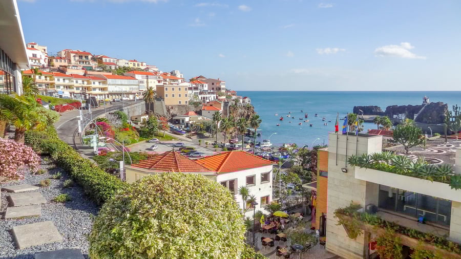 Hav- og byudsigt i Funchal på Madeira
