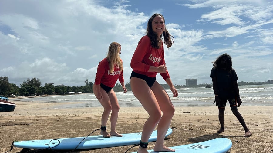 Leer surfen in Sri Lanka