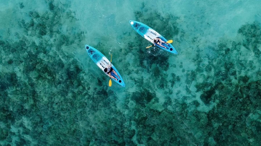 I kajak ved The Seven Seas Resort