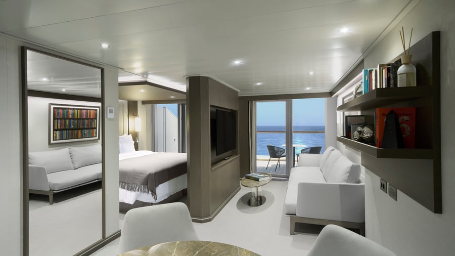 Deluxe Penthouse Suite
