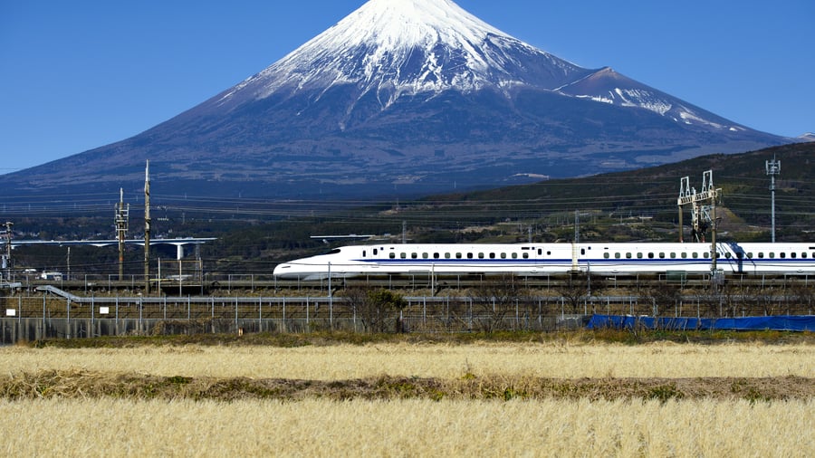 Tag med højhastighedstoget Shinkansen i Japan