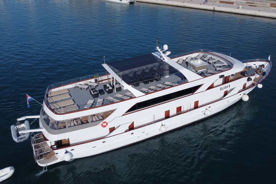 M/S Elixir – Deluxe yacht med høj komfort