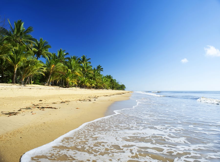 White sandbeach in Queensland