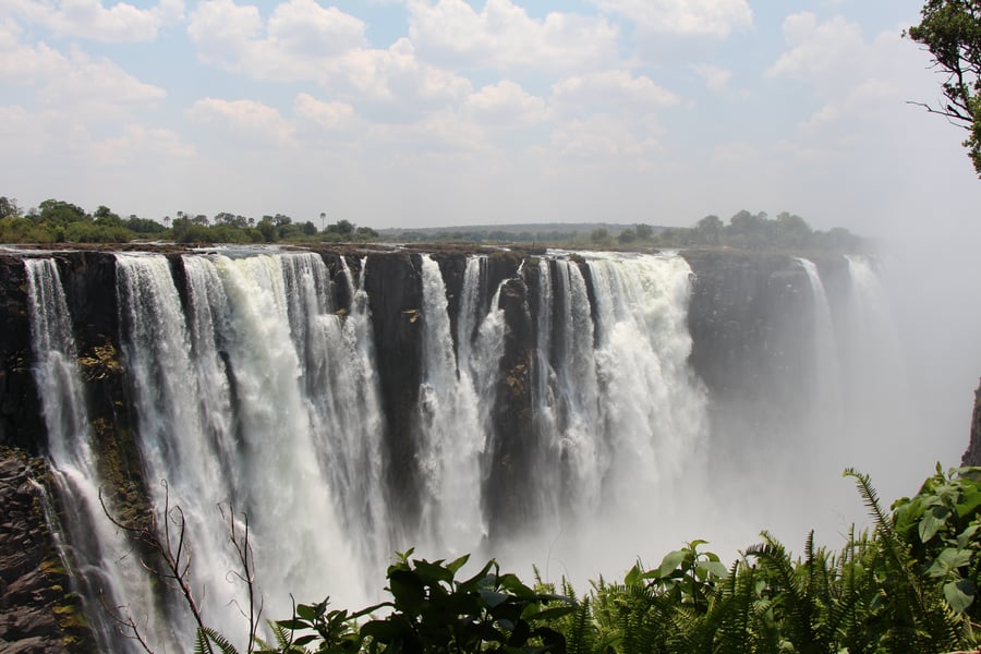 victoria falls in zimbabwe