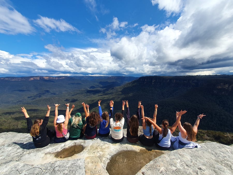 Groep geniet samen in Australië
